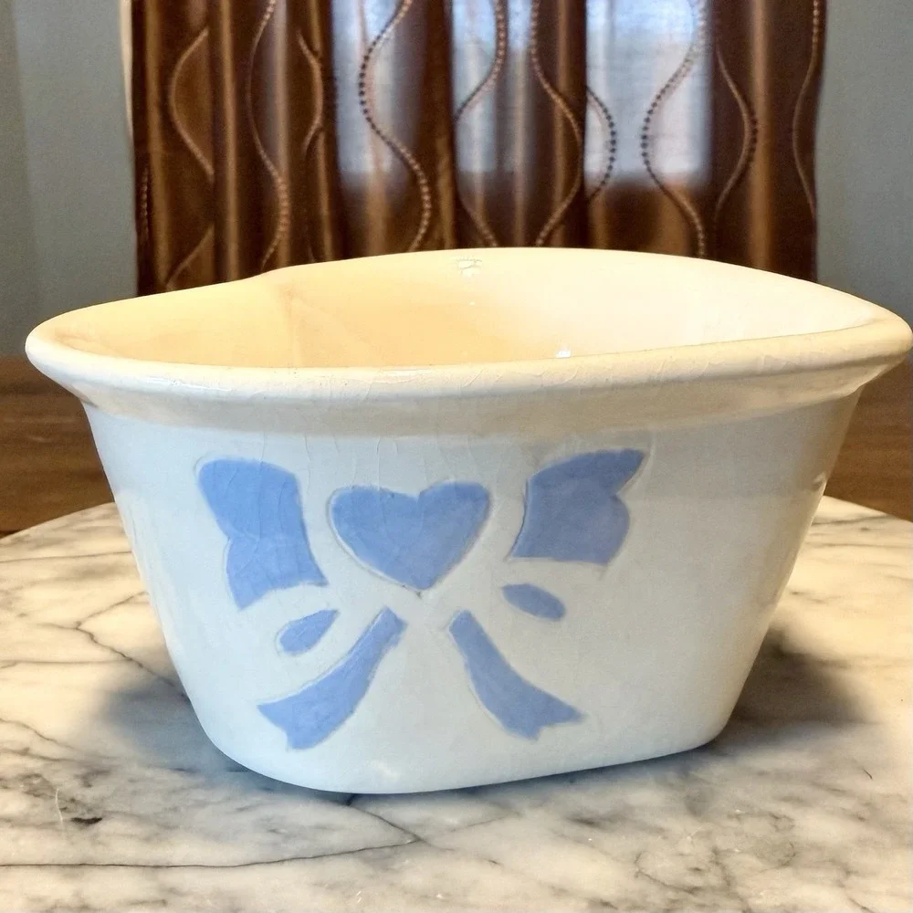VTG 80s White Heartshaped Dish Bowl Blue Bow & Heart‎ Country Cottage Core 6X3